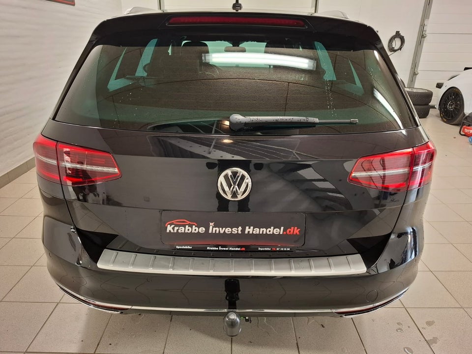 VW Passat 2,0 TDi 240 R-line Variant DSG 4Motion 5d