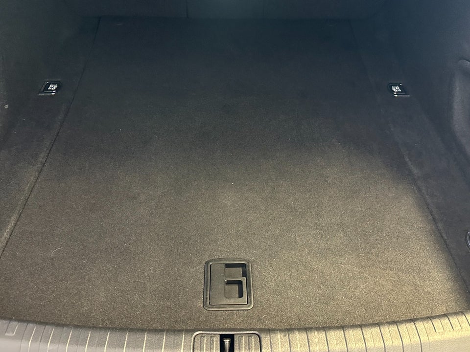 Audi A6 40 TDi S-line S-tr. 4d