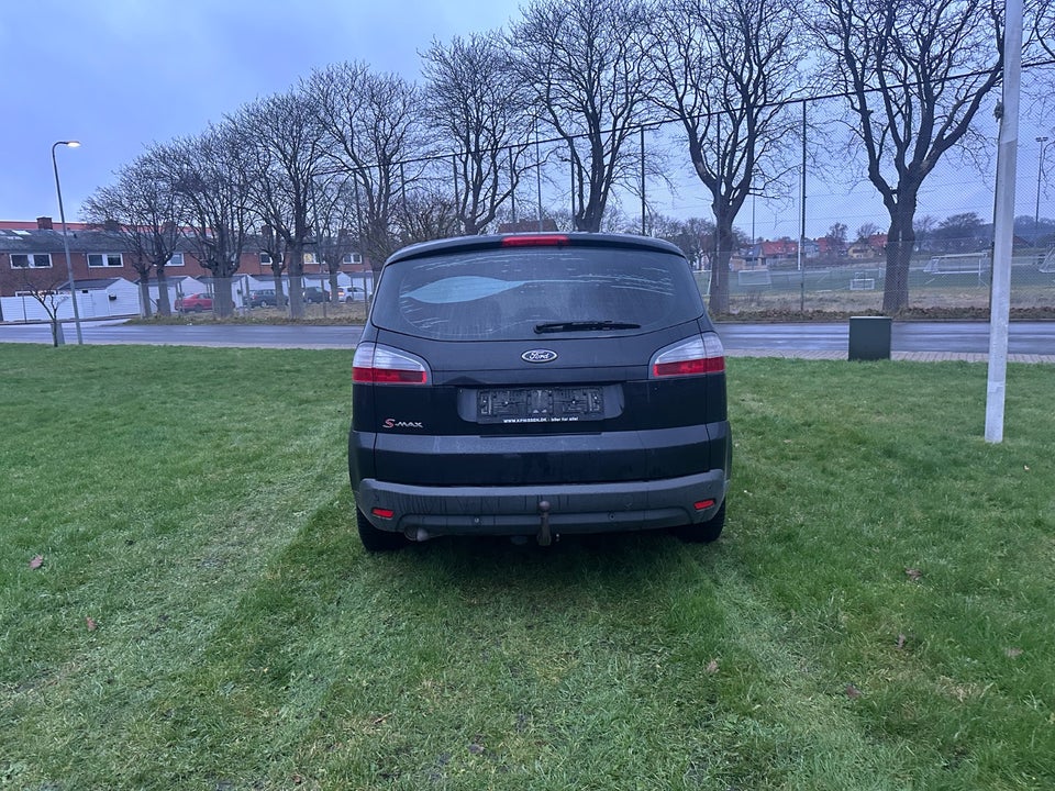 Ford S-MAX 2,0 Titanium 7prs 5d