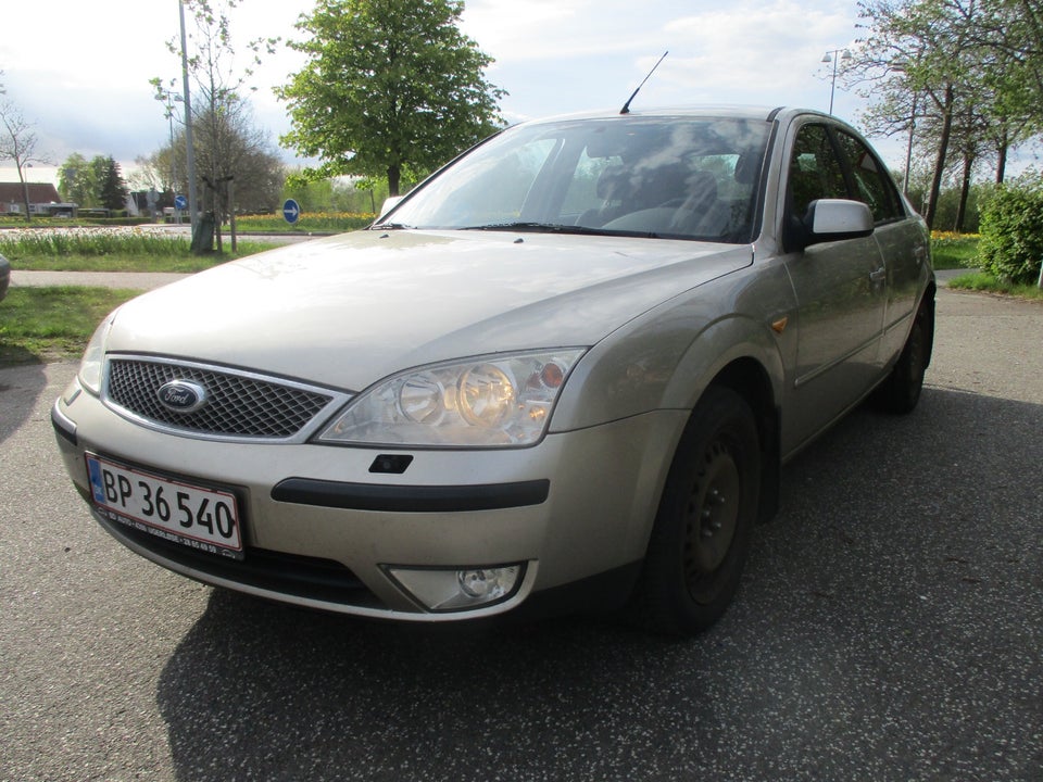 Ford Mondeo 1,8 Ambiente 110 5d