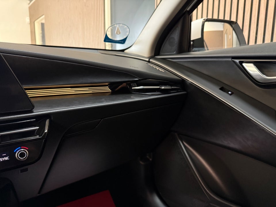 Kia Niro 64 EV Access Plus 5d