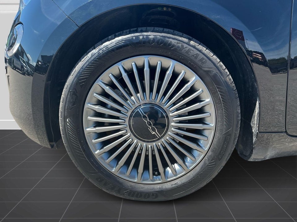 Fiat 500e 42 Icon 3d