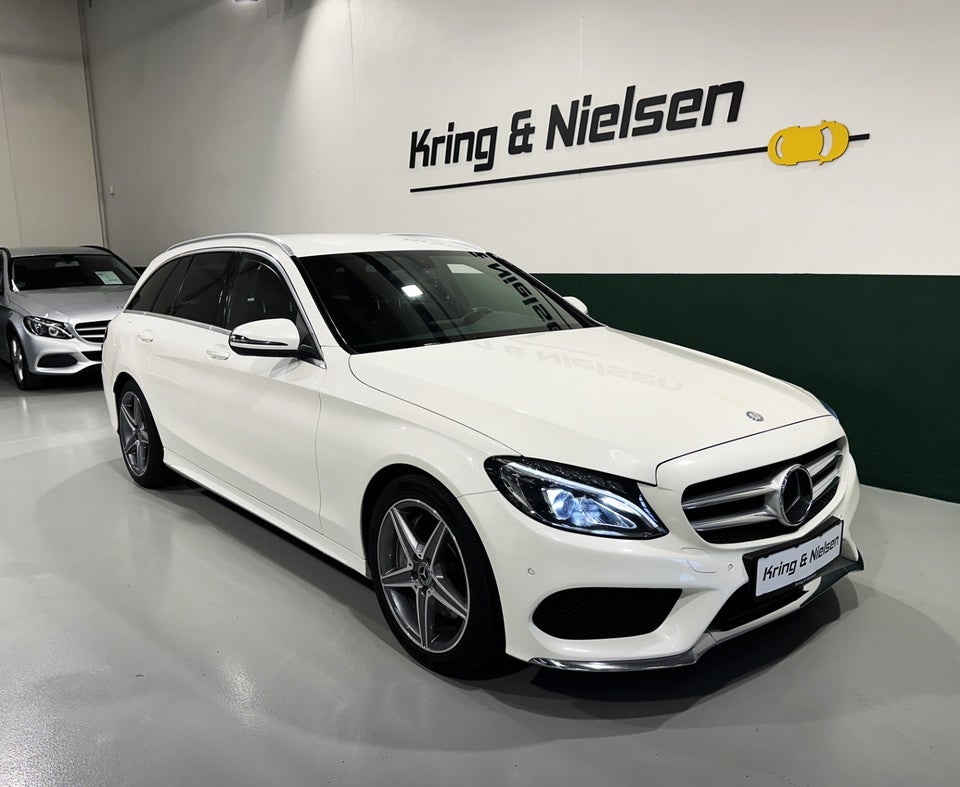 Mercedes C300 2,0 AMG Line stc. aut. 5d