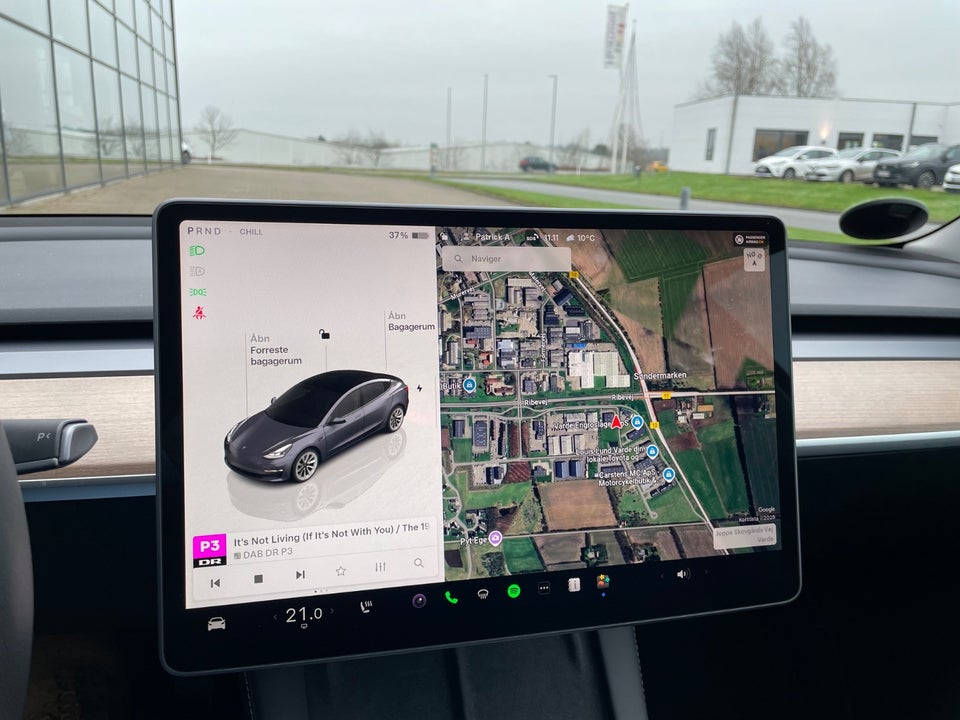 Tesla Model 3 Standard Range+ RWD 4d