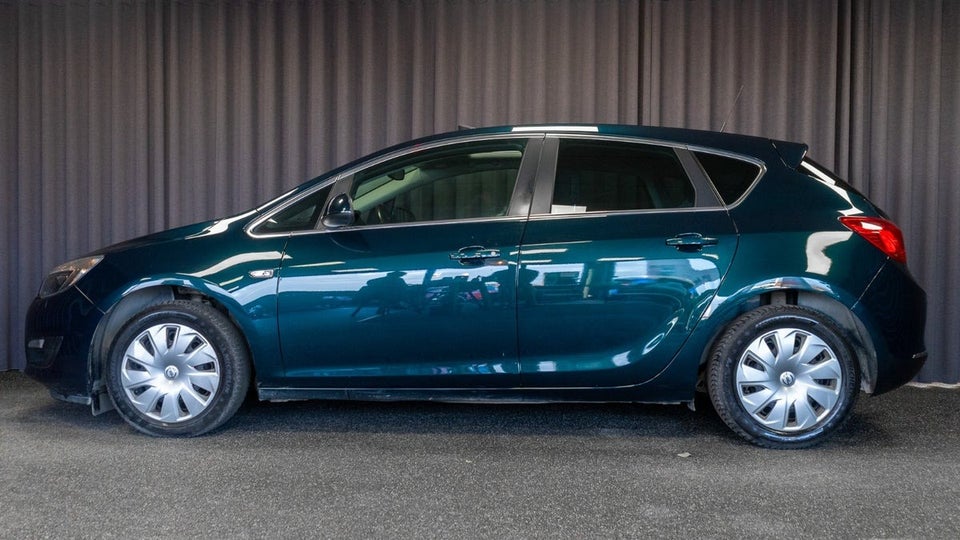 Opel Astra 1,4 T 140 Enjoy 5d