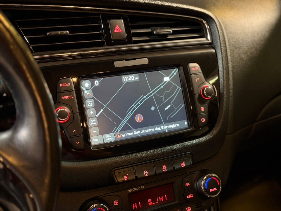 Kia Ceed 1,6 CRDi 136 Attraction SW 5d