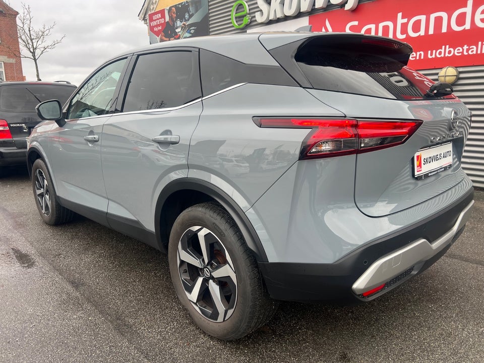 Nissan Qashqai 1,3 Dig-T 160 N-Connecta 5d