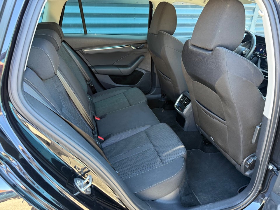 Skoda Octavia 1,4 TSi iV Plus Combi DSG 5d
