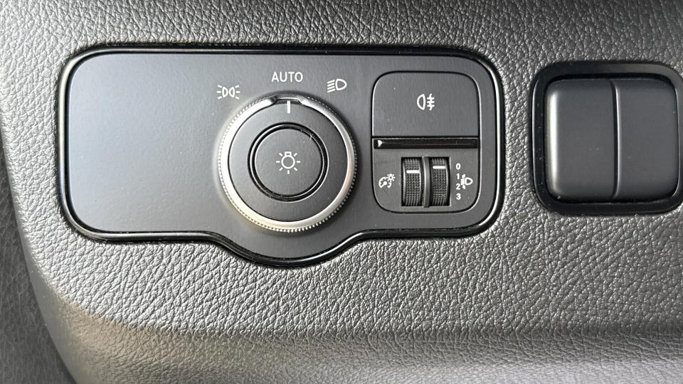Mercedes Sprinter 215 2,0 CDi A2 Kassevogn aut. FWD