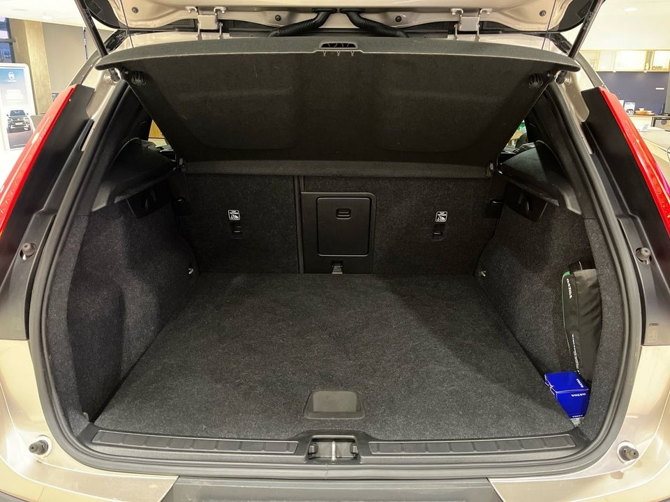 Volvo XC40 P6 ReCharge Core 5d