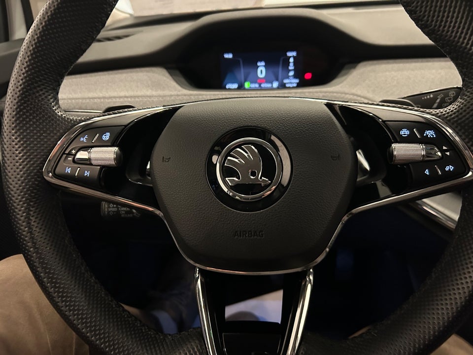 Skoda Enyaq 80 iV Loft 5d