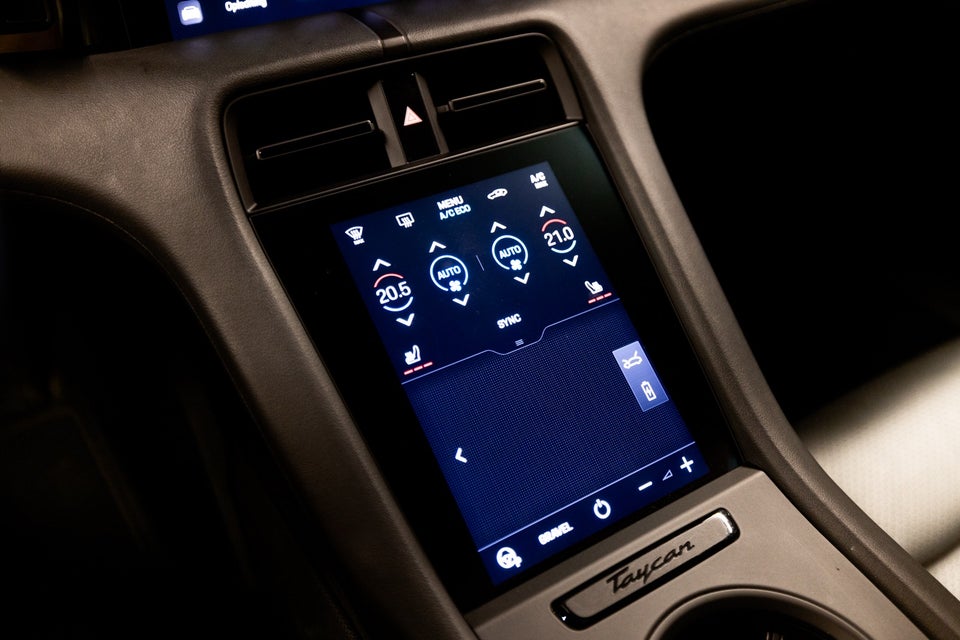 Porsche Taycan 4 Performance+ Cross Turismo 5d