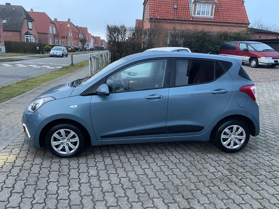 Hyundai i10 1,0 EM-Edition Eco 5d