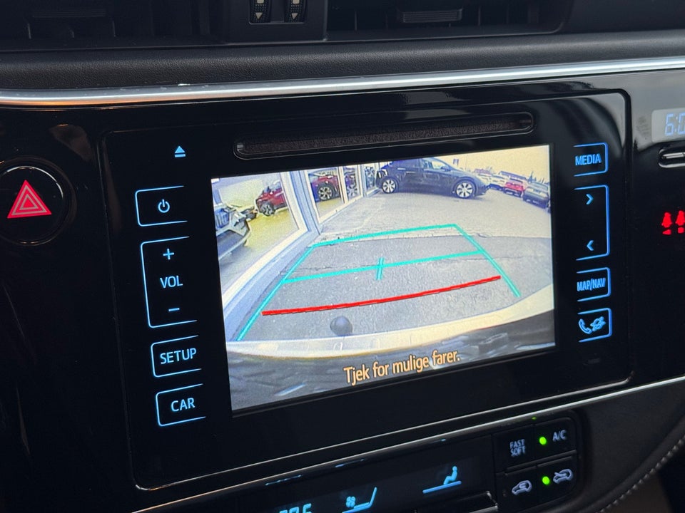 Toyota Auris 1,8 Hybrid H2 Style Touring Sports CVT 5d