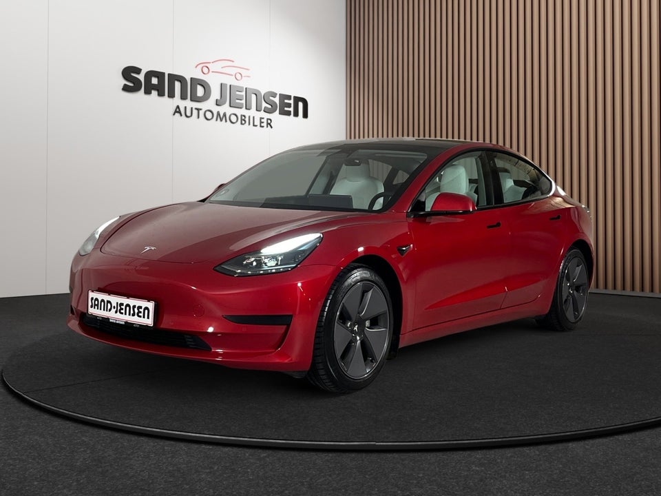 Tesla Model 3 Standard Range+ RWD 4d