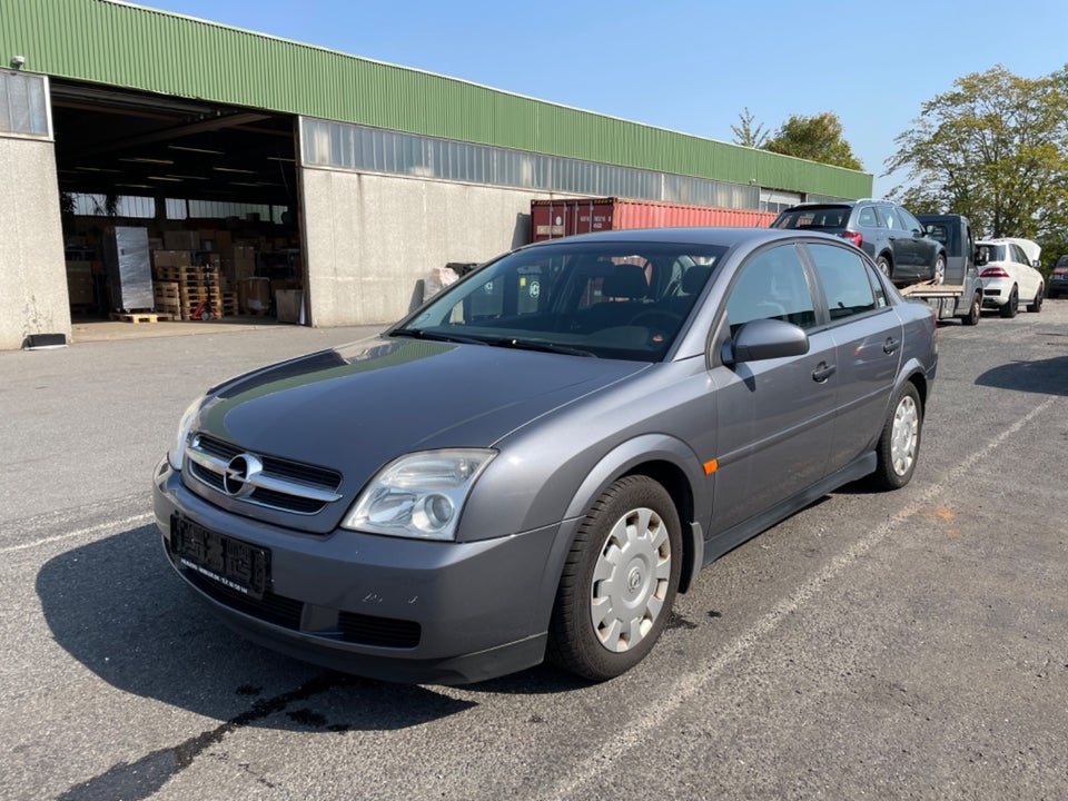 Opel Vectra 1,8 16V Elegance 4d