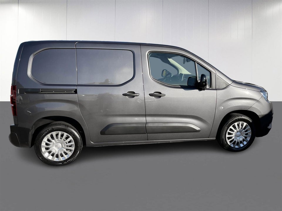 Toyota ProAce City 1,5 D 102 Medium Comfort 6d