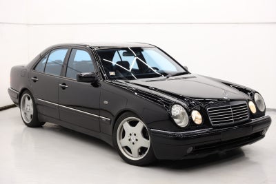 Annonce: Mercedes E55 5,4 AMG aut. - Pris 149.900 kr.