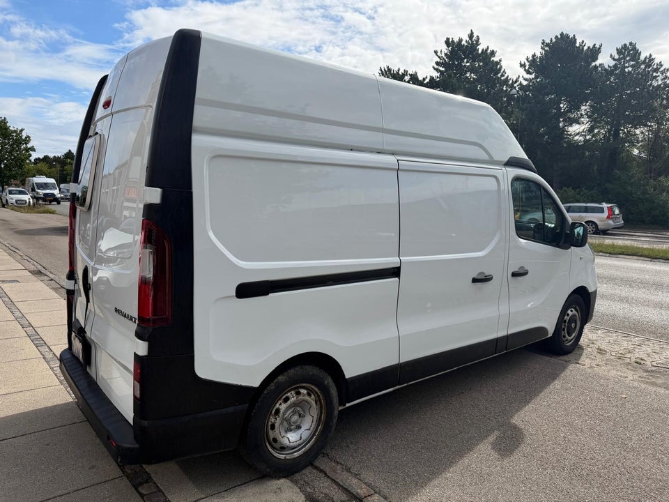 Renault Trafic T29 1,6 dCi 120 L2H2