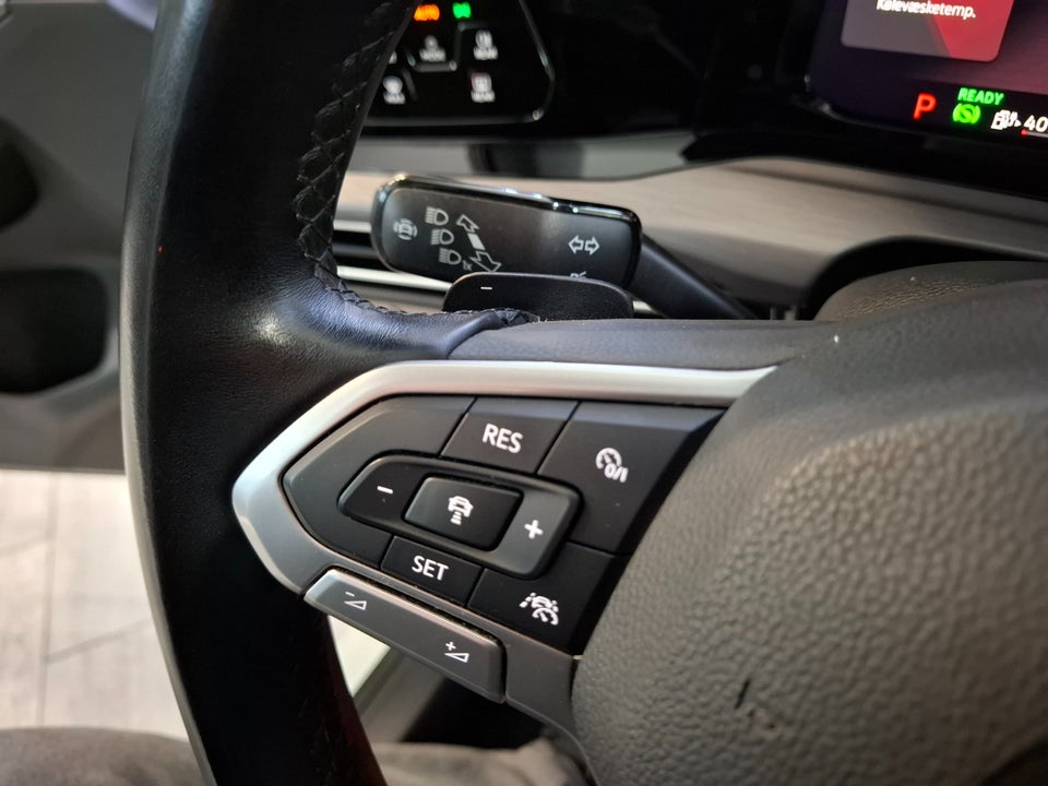 VW Golf VIII 1,4 eHybrid DSG 5d