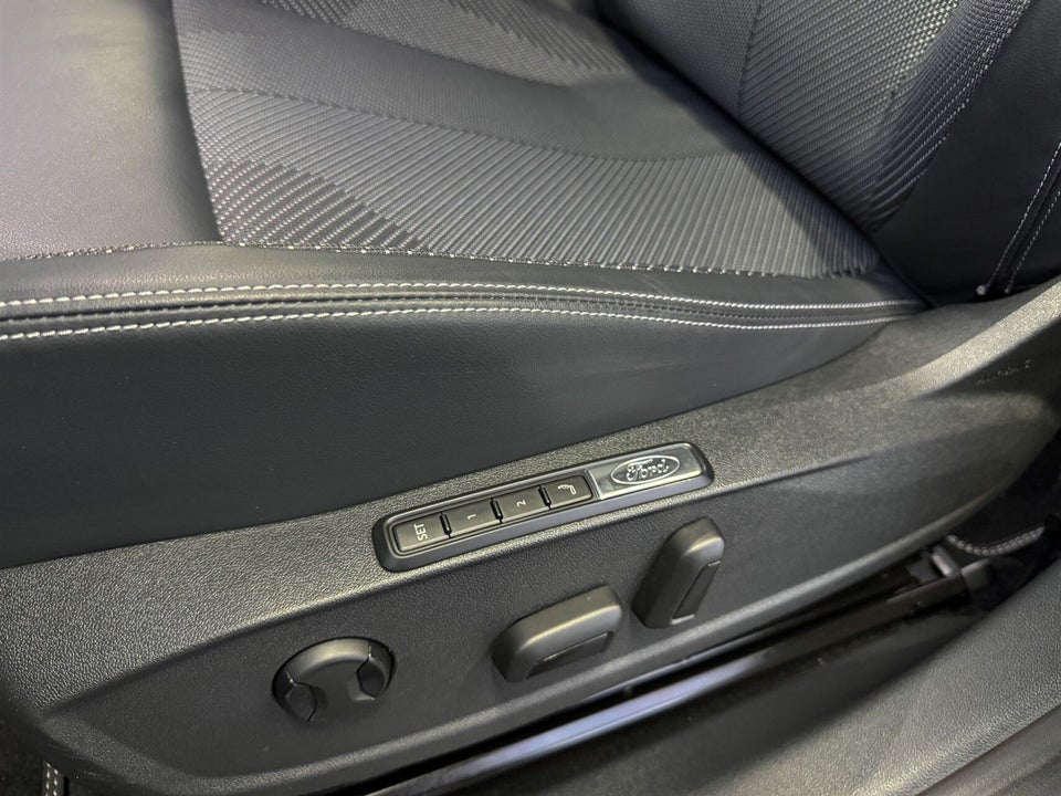 Ford Explorer 82 Select Extended Range 5d