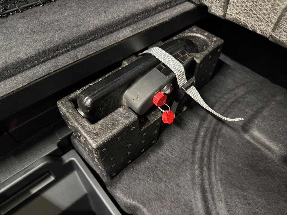 Audi e-tron 55 S-line Sportback quattro 5d