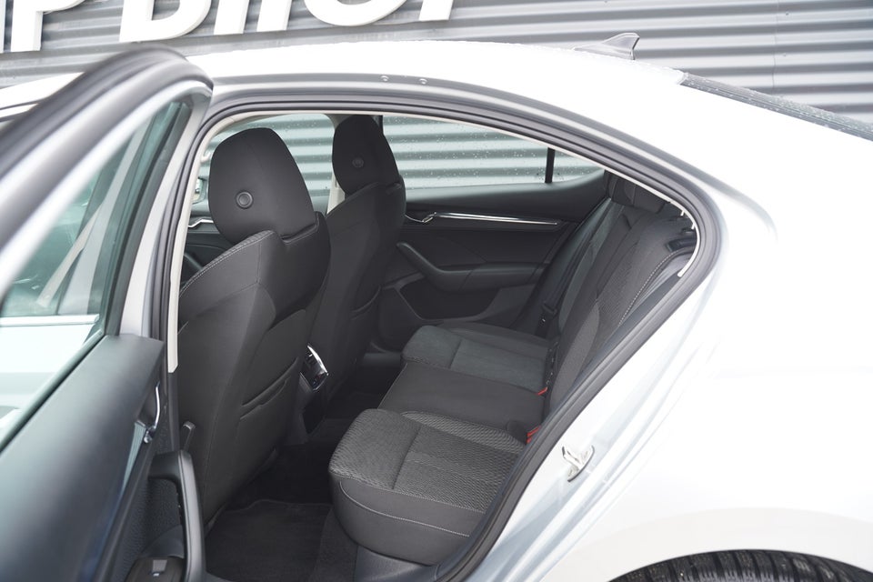 Skoda Octavia 1,4 TSi iV Plus DSG 5d