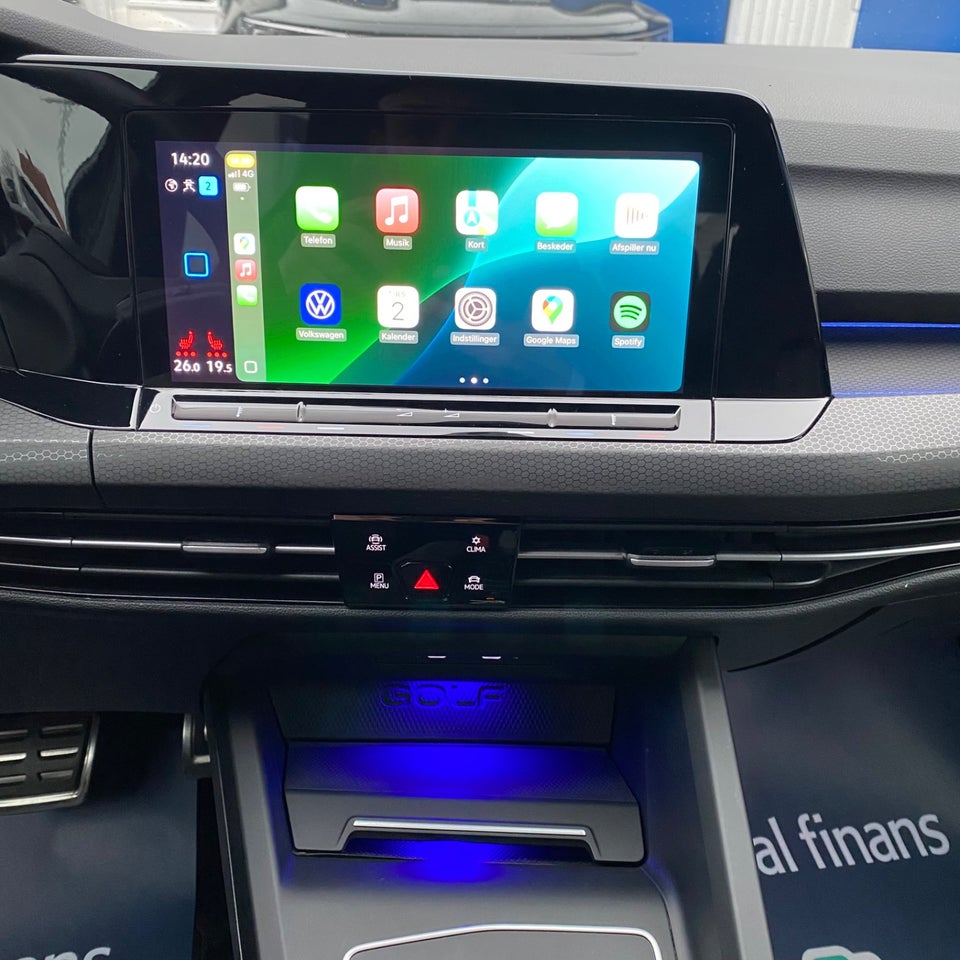 VW Golf VIII 1,4 GTE DSG 5d