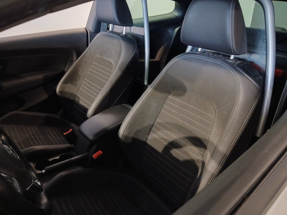 VW Scirocco 2,0 TSi 210 Sport DSG Van 3d