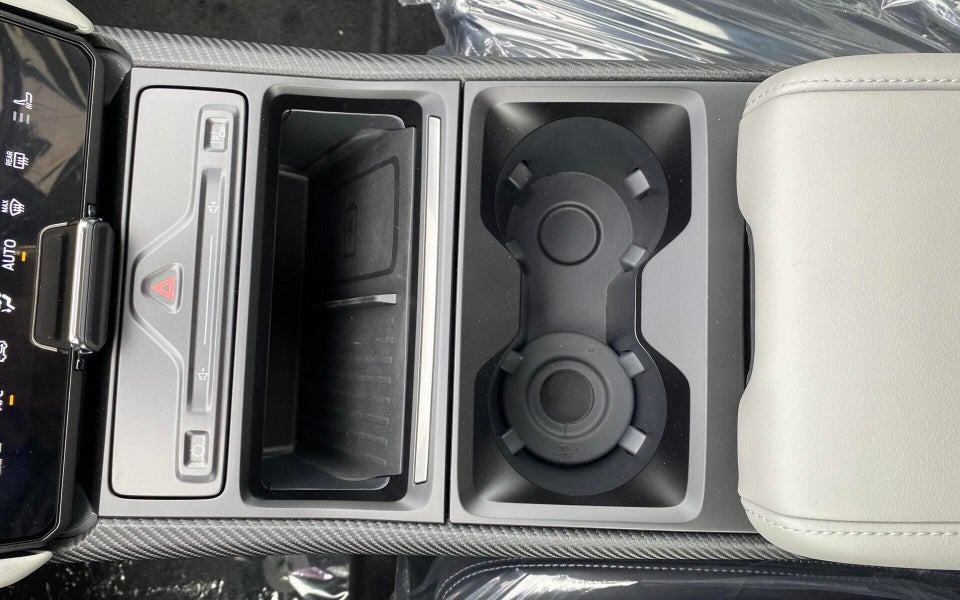 Ford Explorer 82 Premium Extended Range 5d