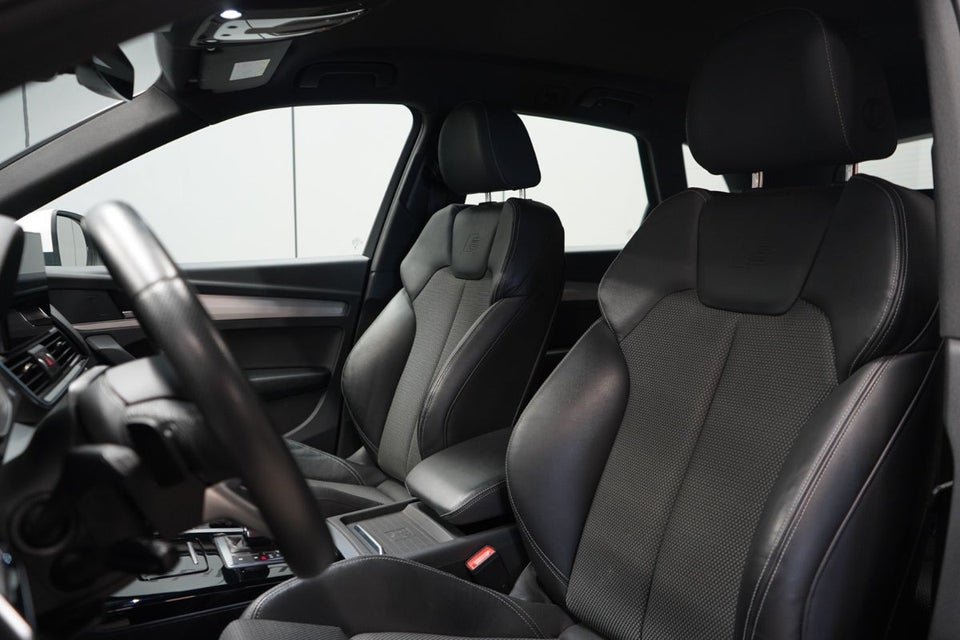 Audi Q5 50 TFSi e S-line quattro S-tr. 5d