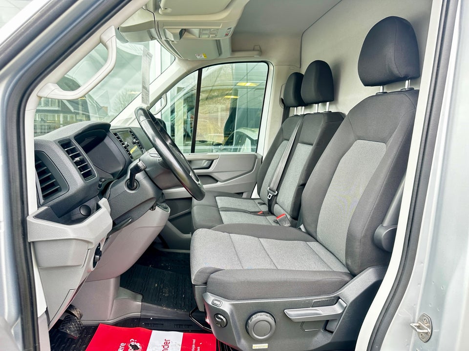 VW Crafter 35 2,0 TDi 177 Kassevogn L3H3 aut.