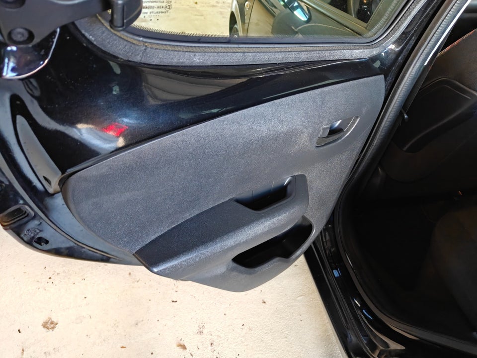 Citroën C1 1,2 PureTech Feel 5d