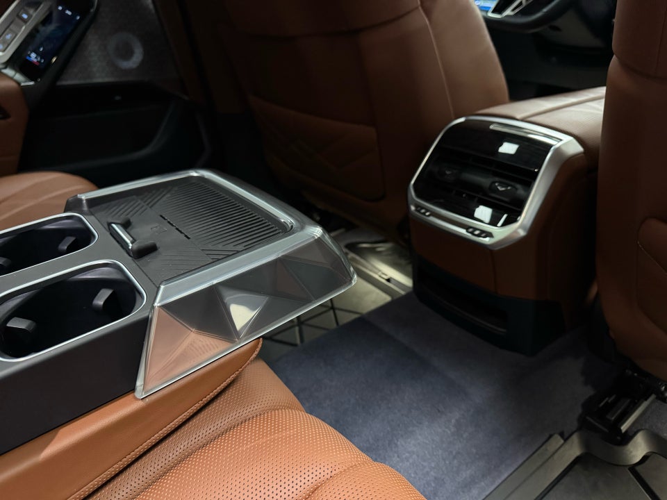 BMW i7 xDrive60 M-Sport 4d