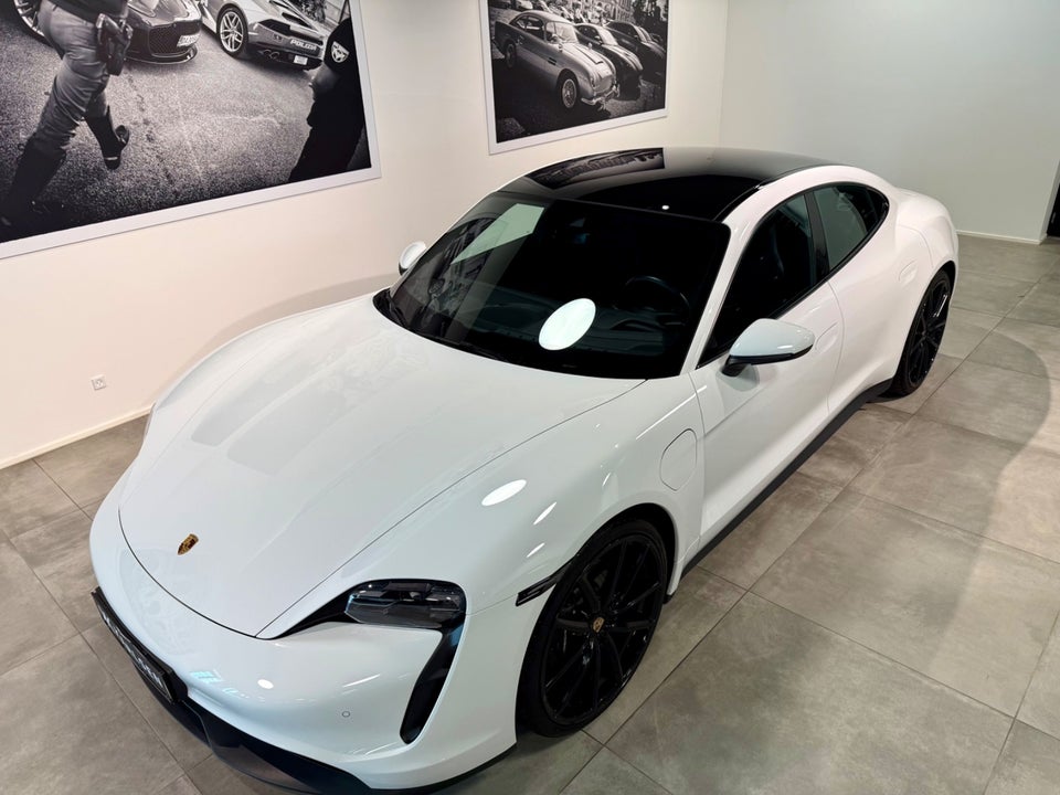 Porsche Taycan Performance+ 4d