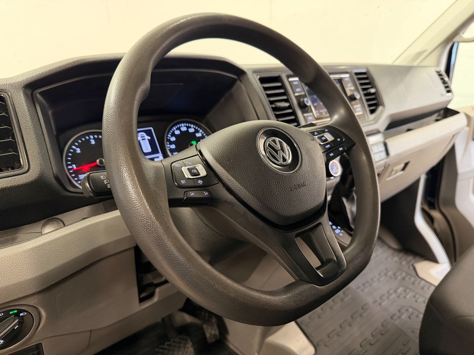 VW Crafter 35 2,0 TDi 177 Kassevogn L3H1 aut.