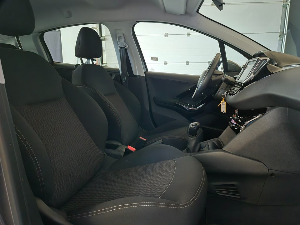 Peugeot 208 1,2 PureTech 82 Active 5d