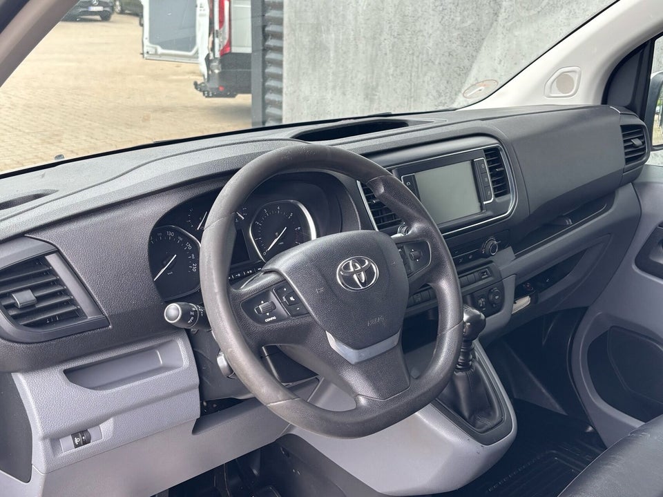 Toyota ProAce 2,0 D 120 Long Comfort 6d