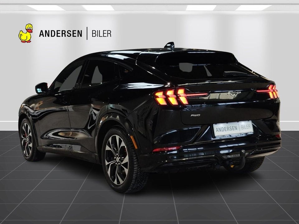 Ford Mustang Mach-E 88 Extended Range AWD 5d