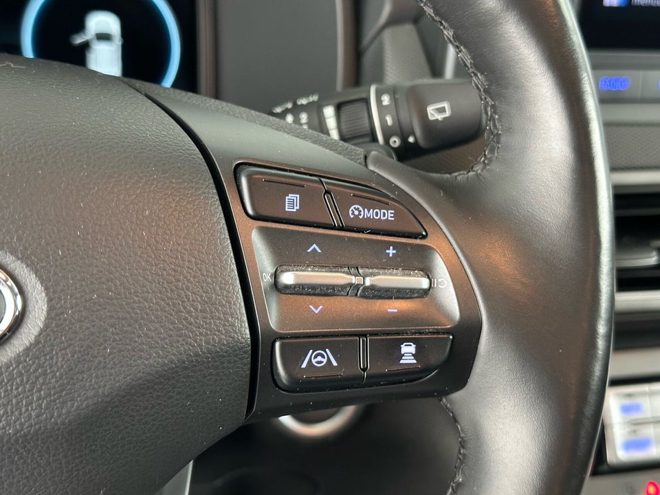 Hyundai Kona 64 EV Essential 5d