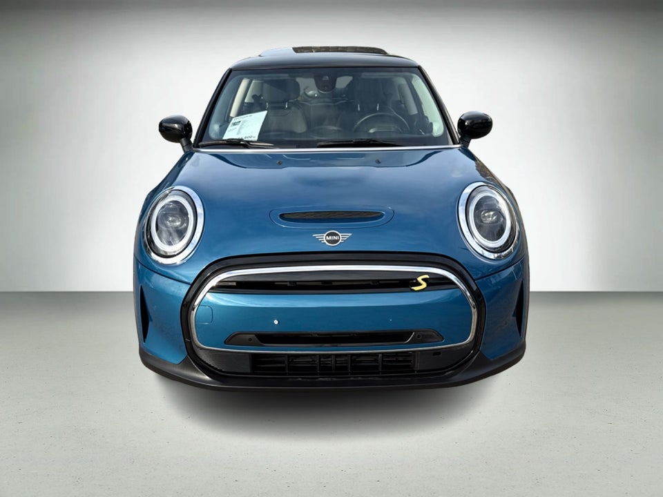 MINI Cooper SE Classic Trim 3d