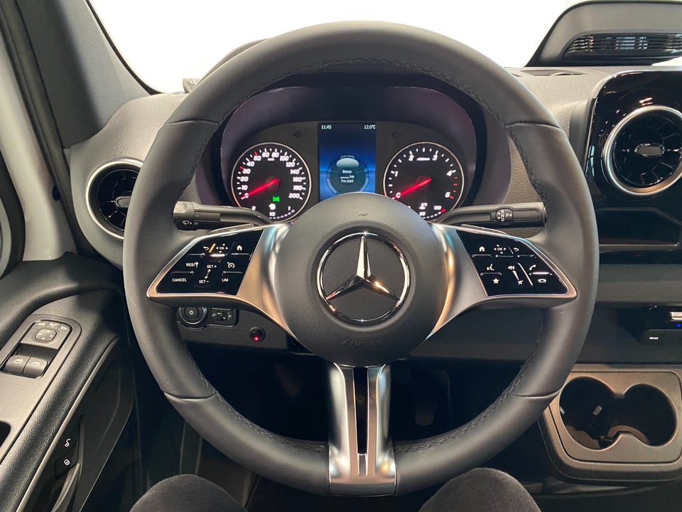 Mercedes Sprinter 317 2,0 CDi A2 Tourer PRO aut. RWD