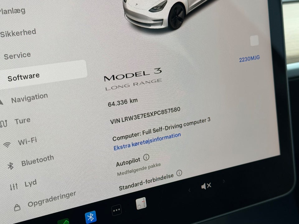 Tesla Model 3 Long Range RWD 4d