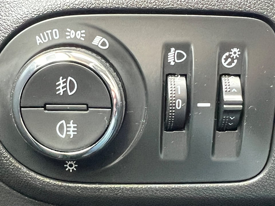 Opel Crossland X 1,2 T 110 Impress 5d