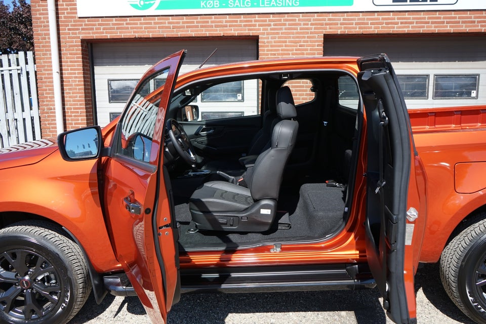 Isuzu D-Max 1,9 TD 163 Ext. Cab Exclusive aut. 4d