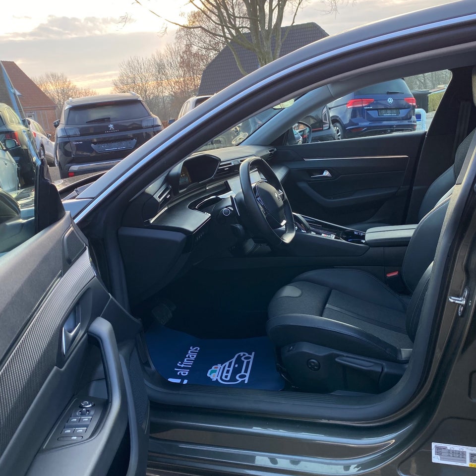 Peugeot 508 1,6 Hybrid Allure EAT8 5d