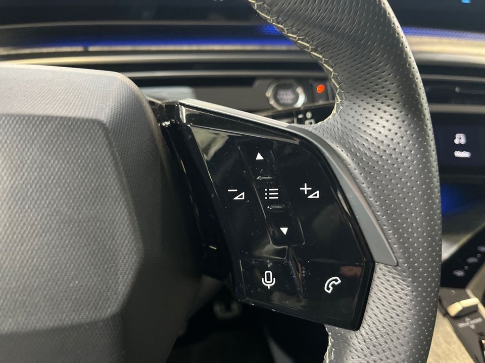 Peugeot e-5008 77 GT Pack 7prs 5d