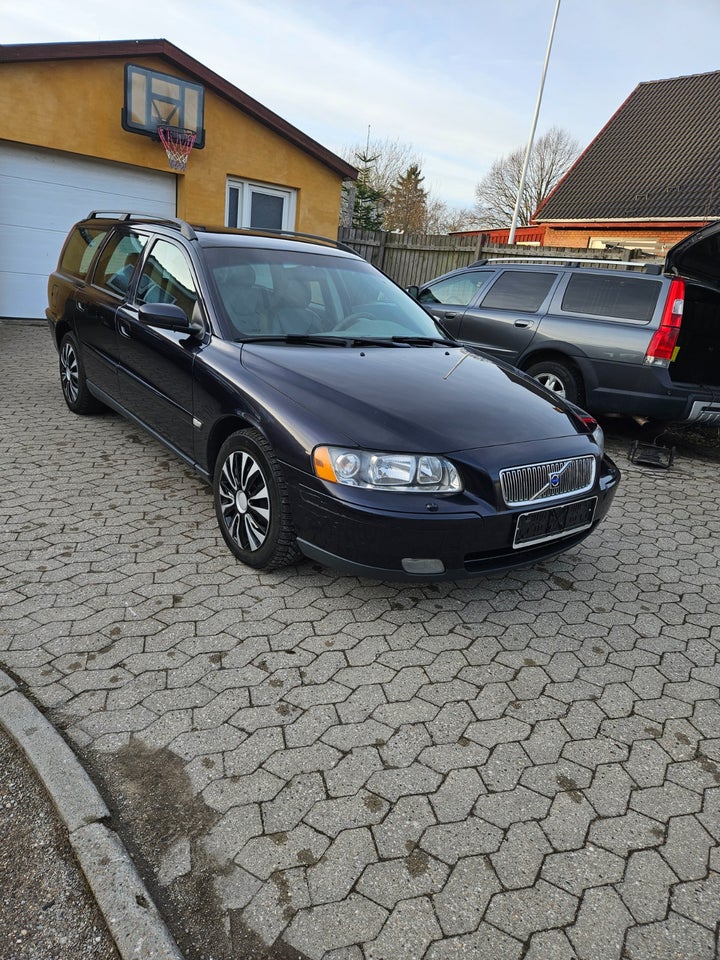 Volvo V70 2,4 170 Kinetic aut. 5d
