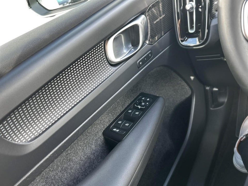Volvo XC40 P8 ReCharge Twin Pro 5d