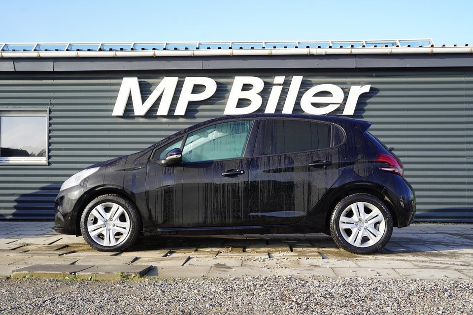 Peugeot 208 1,5 BlueHDi 100 Signature Sky 5d